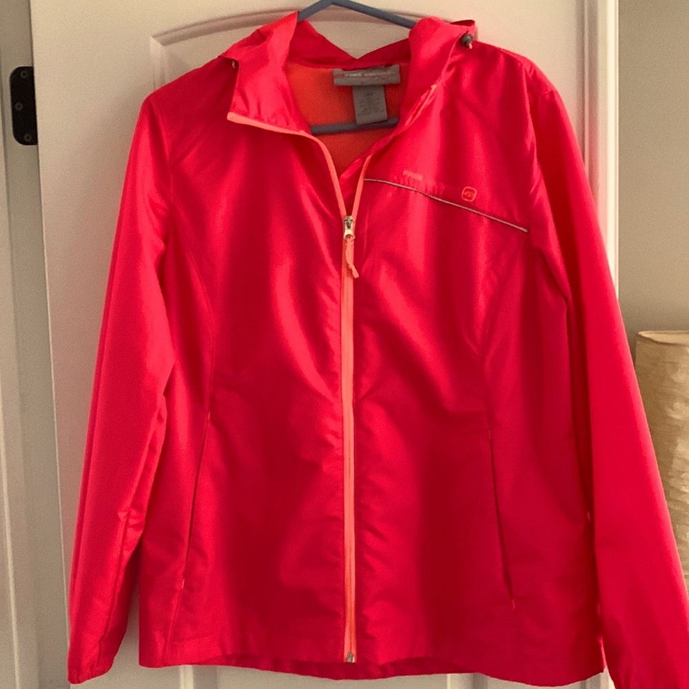 Wind breaker
